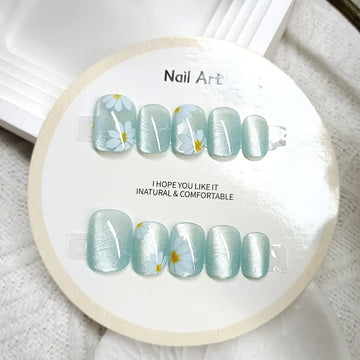 No.FP18 10pcs Light Green Cat's Eye Press-On Fingernails